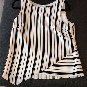 White House Black Market sleeveless top